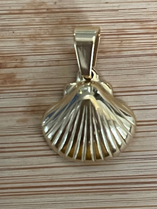 PENDANT SHELL STAINLESS STEEL GOLD PLATE 16X15MM 1PC