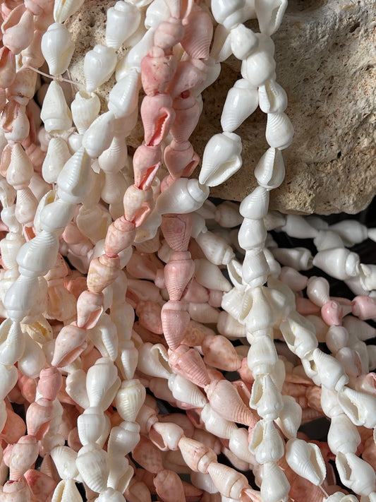 SHELL STRAND CREAM OR PINK 60 INCHES 1 STRAND