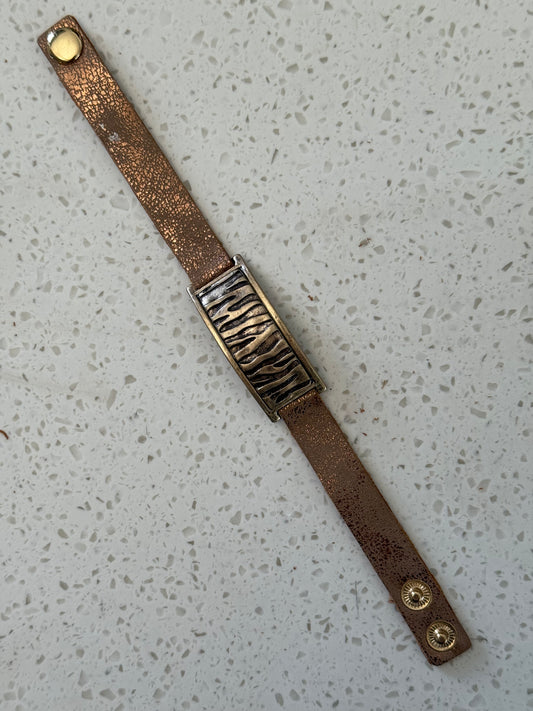 ANIMAL PRINT BRACELET