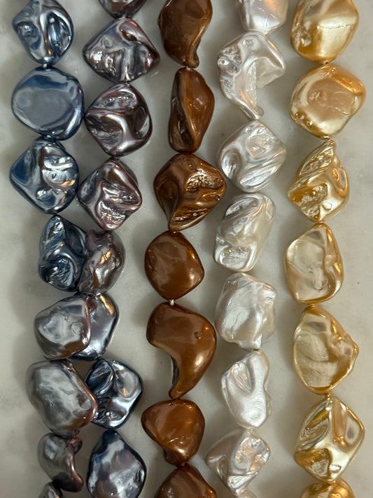SHELL PEARL NUGGET 9-27MM PER 1 STRAND