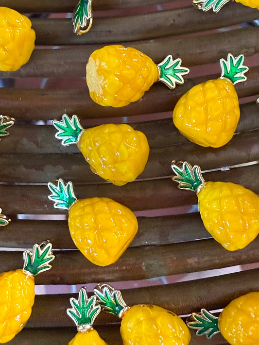 LAMPWORK PENDANT PINEAPPLE 24X14MM 1 PC