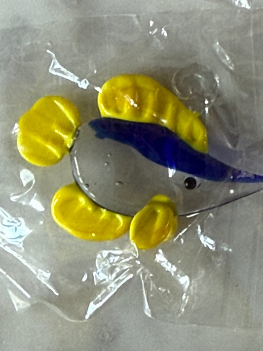 LAMPWORK GLASS FISH PENDANT 25MM 1 PC