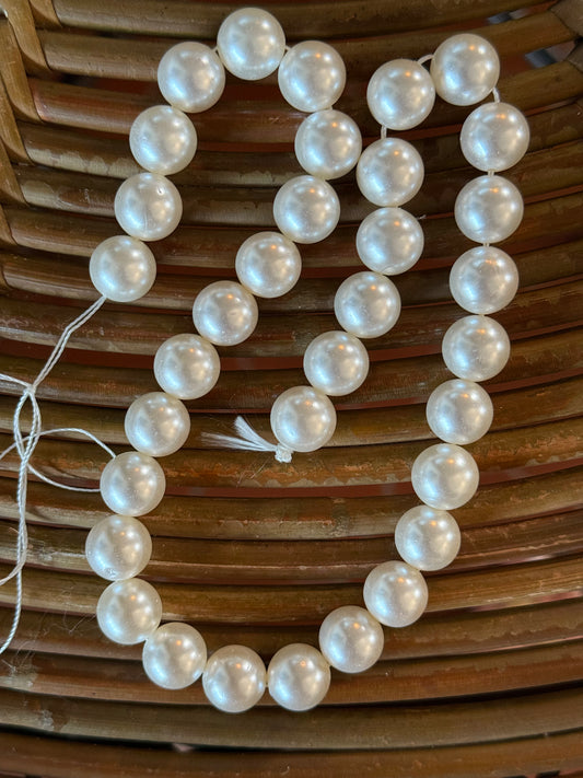SHELL PEARL 12mm ROUND WHITE 1 STRAND