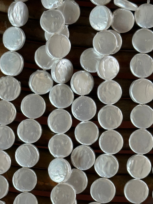 SHELL PEARL FLAT ROUND 7-8MM SNOW COLOR 1 STRAND
