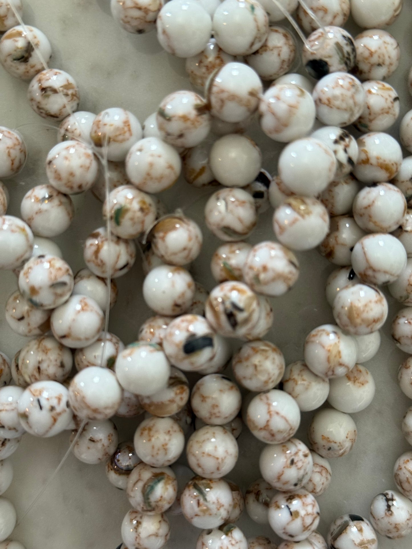 SEASHELL AND TURQUOISE 10MM ROUND OLD. LACE COLOR 1 STRAND