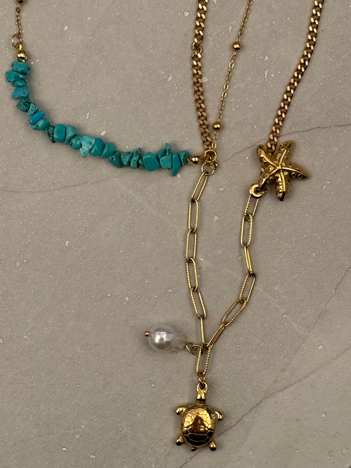 NECKLACE CHAIN 2 LAYERS WITH MARINE CHARMS AND TURQUOISE CHIPS 1 PC