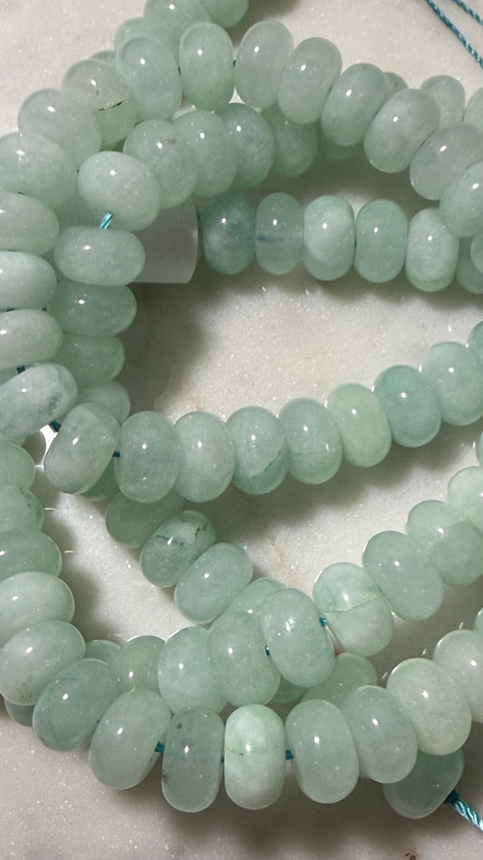 YELLOW JADE RONDELLE 10 MM LIGHT LAKE GREEN 1 STRAND
