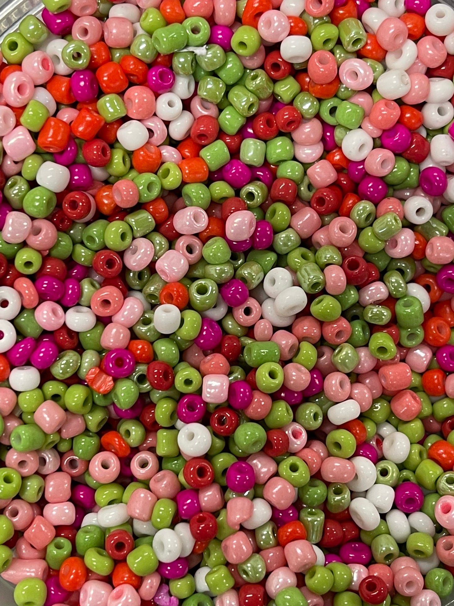 SEED BEAD 6/0 4MM OPAQUE ROUND 45 GRAMS 6 colores