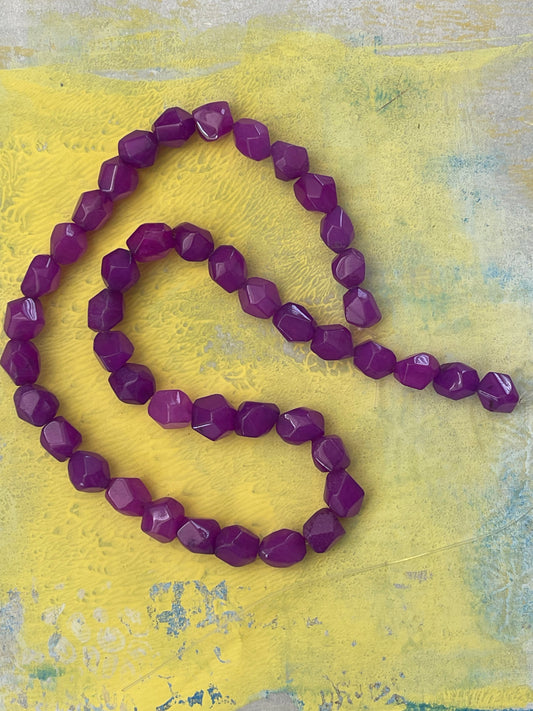 JADE NUGGET PURPLE 10X8MM 1 strand