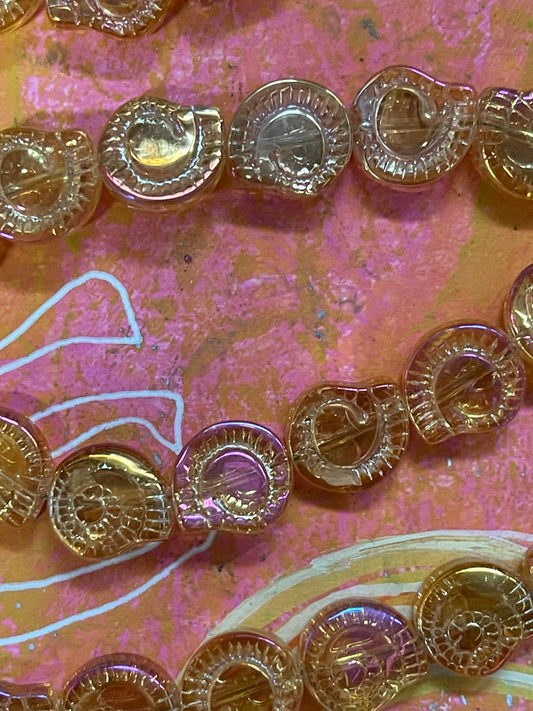 GLASS SNAIL ORANGE FUCHSIA IRIDESCENT 13X11MM 1 STRAND