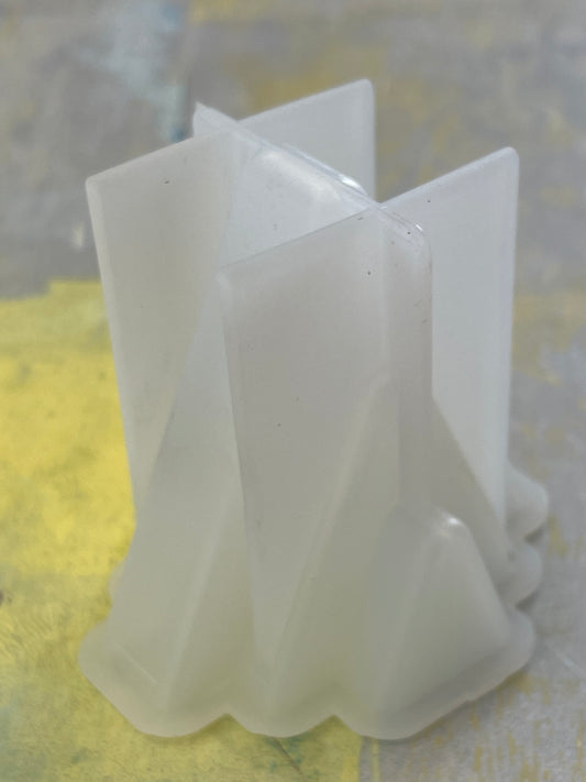 CANDLE MOLD MINI PYRAMID 7X6 CM