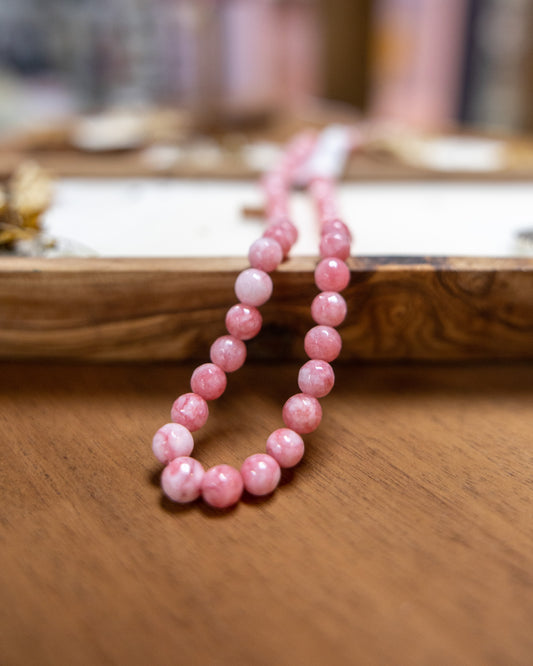 JADE 8mm Round light coral 1 strand
