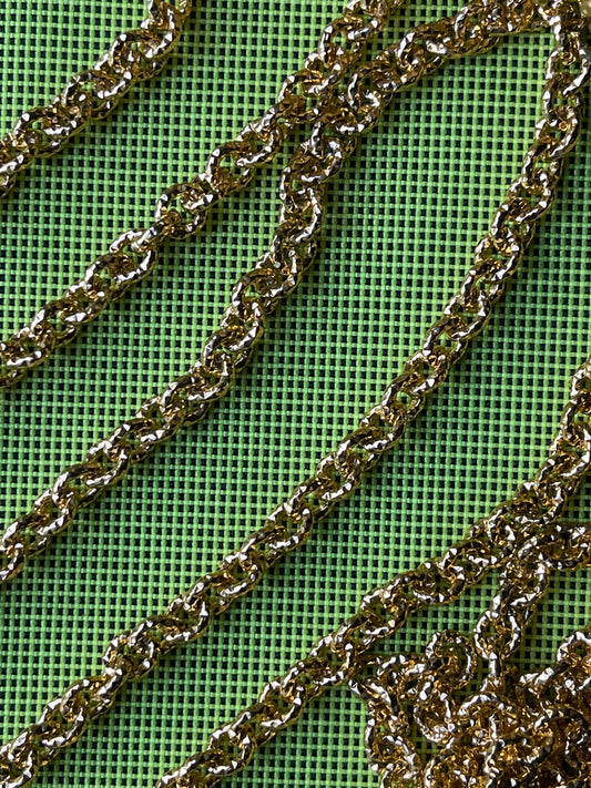 CHAIN ALUMINIO TEXTURIZADO OVALADA DORADA 7X6MM