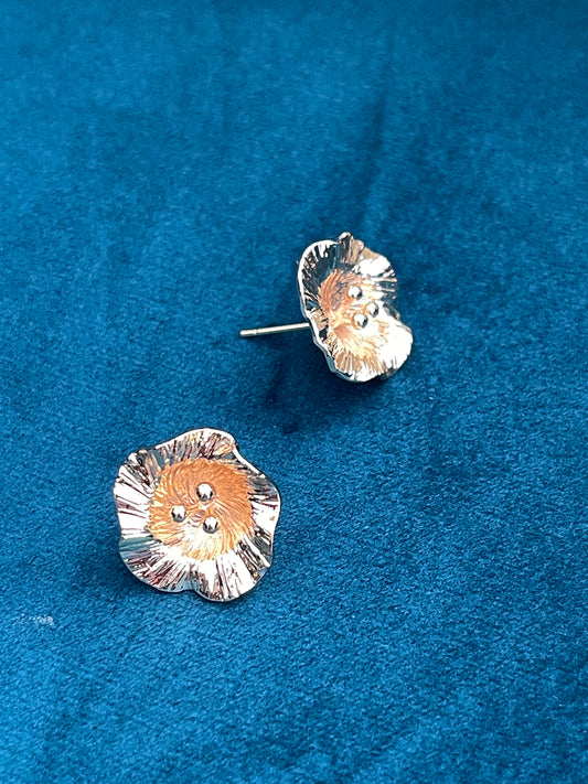 EARRING STUD FLOWER GP 18 KT 1 PAR