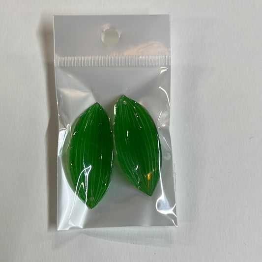 PENDANT LEAF RESIN GREEN 36MM 2 PC