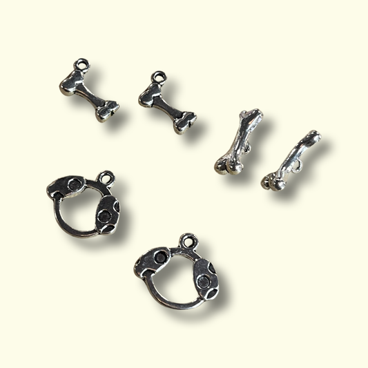 TOGGLE bone 19 x18 mm aluminum antique silver color 2 sets