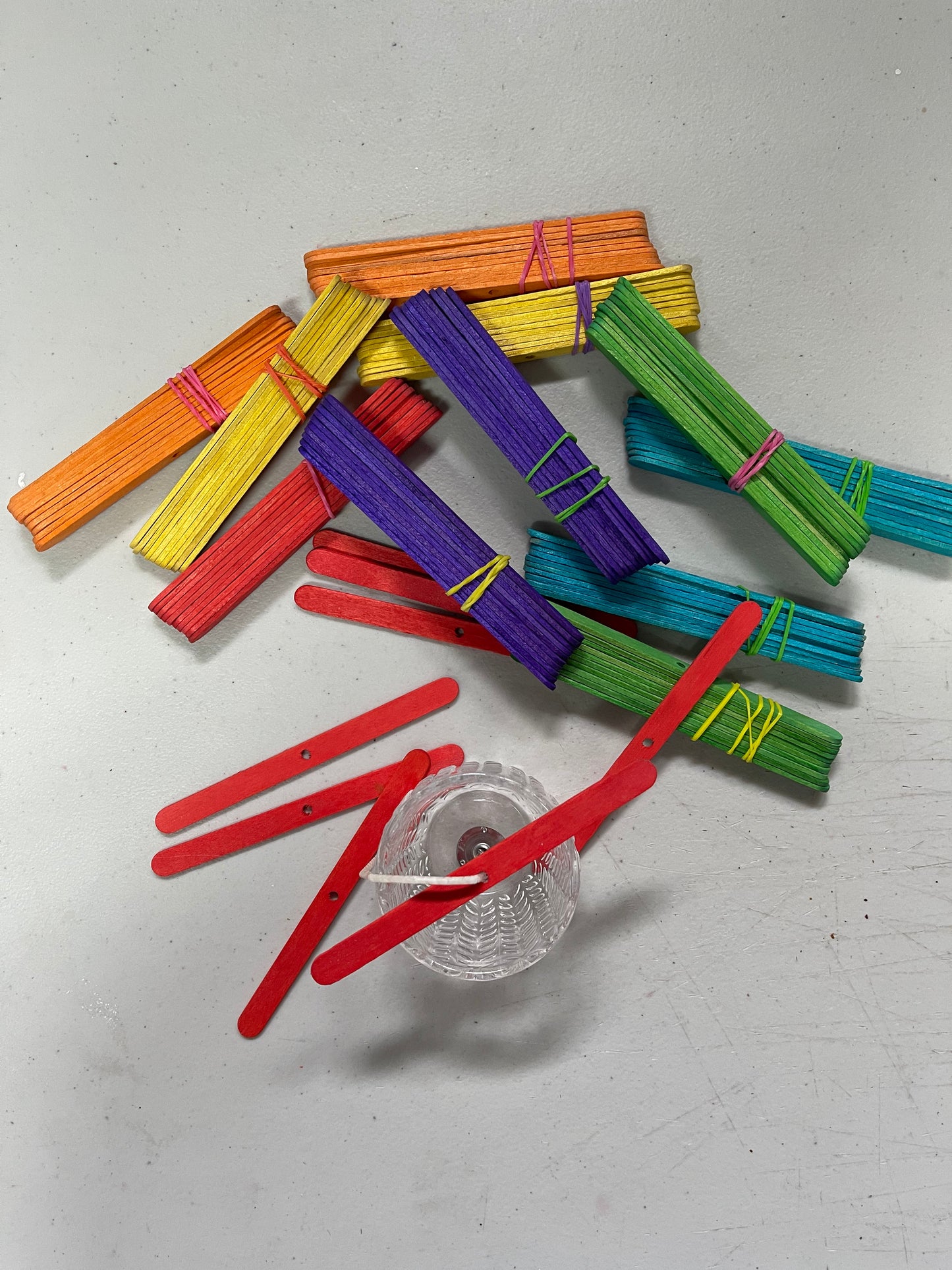 WICK HOLDER WOOD COLORS 10 PC