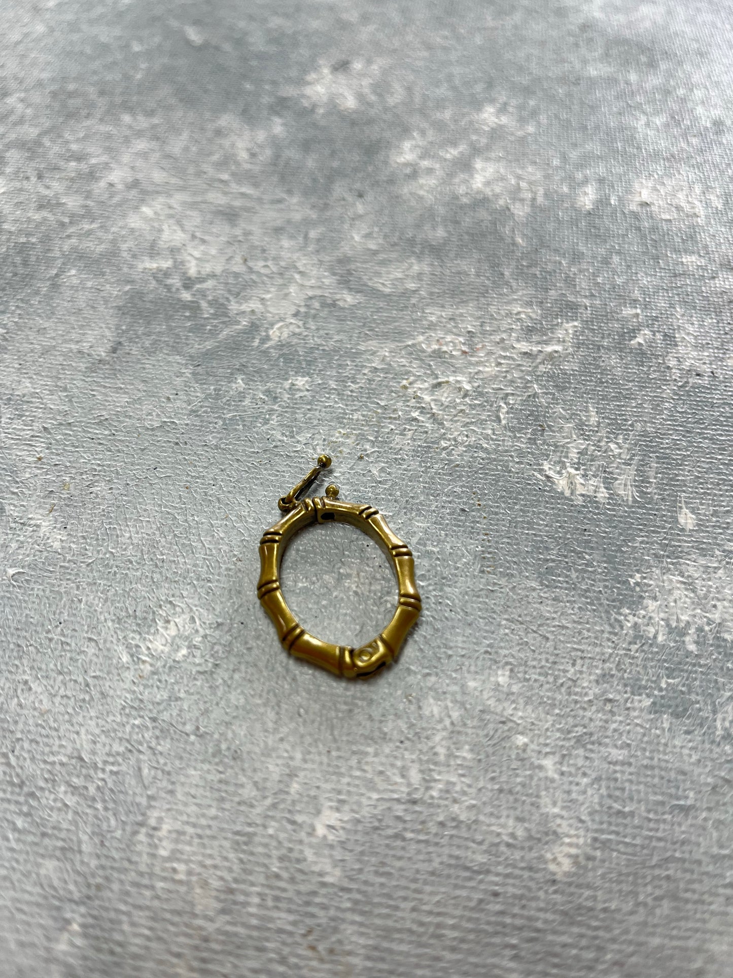 CLASP TWIST OVAL 1PC