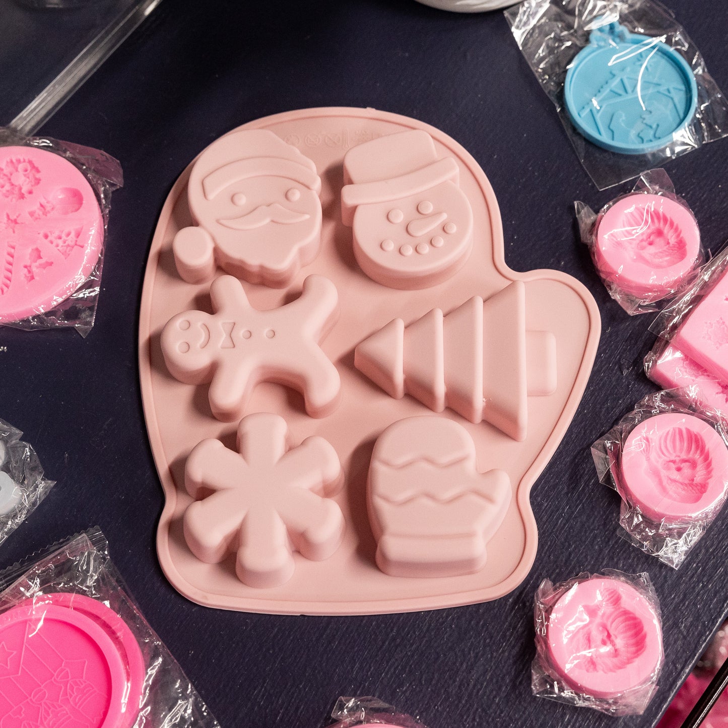 MOLD XMAS SANTA, TREE, SNOWMAN