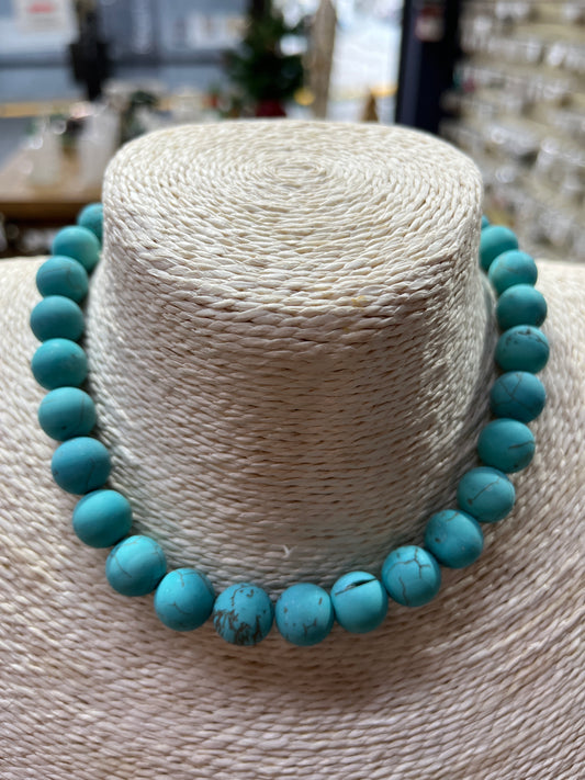 NATURAL MAGNESITE 12MM ROUND FROSTED 1 SRAND