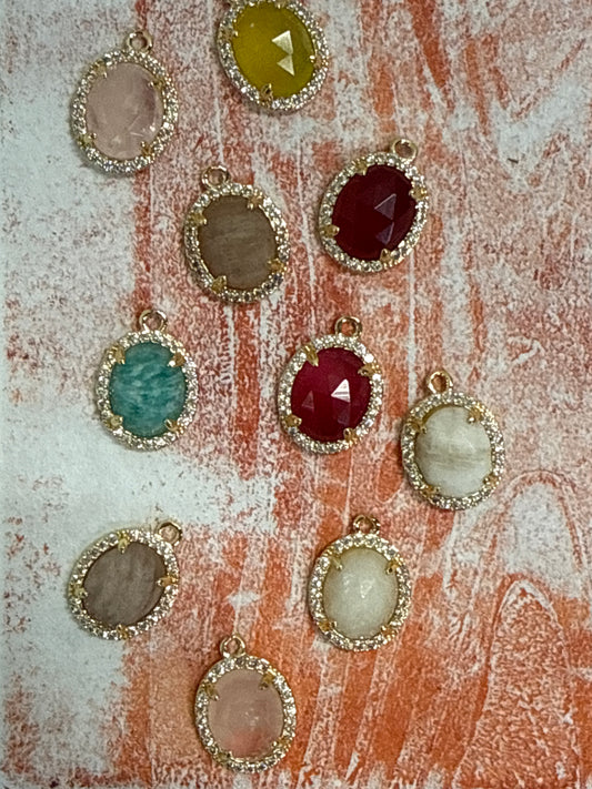 PENDANT OVAL GEMSTONE WITH CLEAR CUBIC ZIRCONIA 1 PC