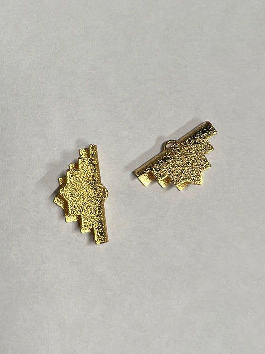 RIBBON CRIMP BRASS GOLD PLATE TEXTURED 2 PC