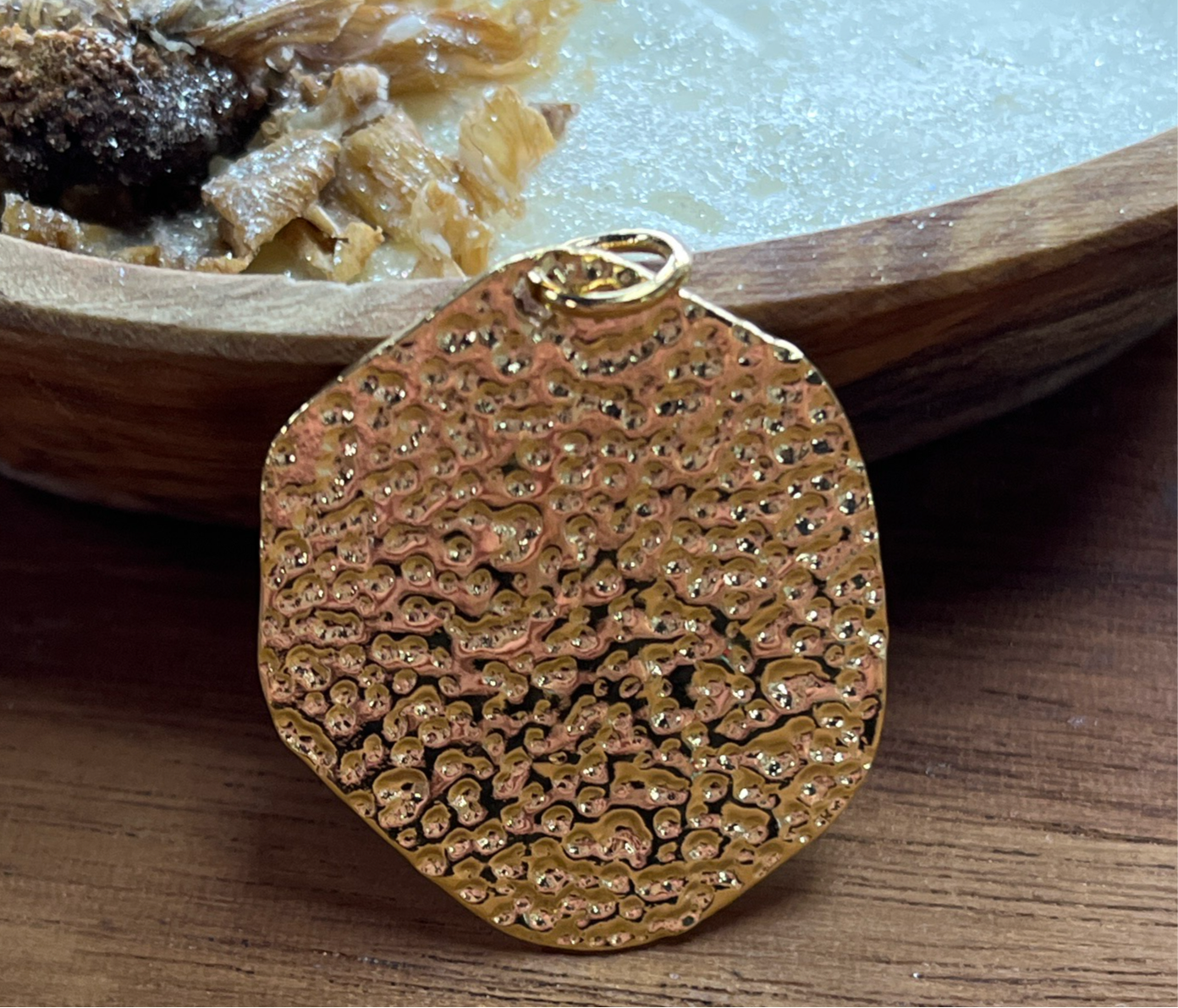 PENDANT STAINLESS STEEL GOLD PLATE HAMMERED NUGGET 32.5MM 1PC
