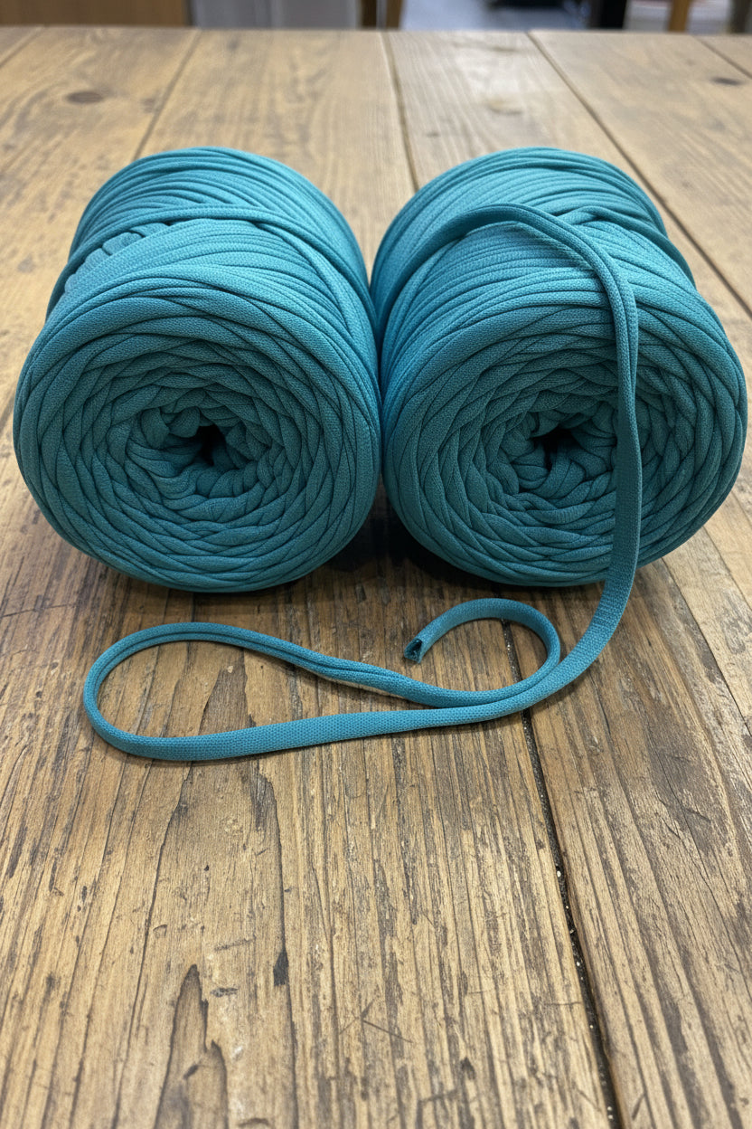 AZUL BONDE T SHIRT YARN 25 mm ( trapillo) per yard