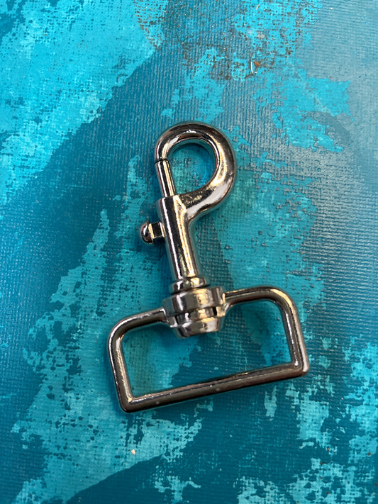 Lobster swivel clasp