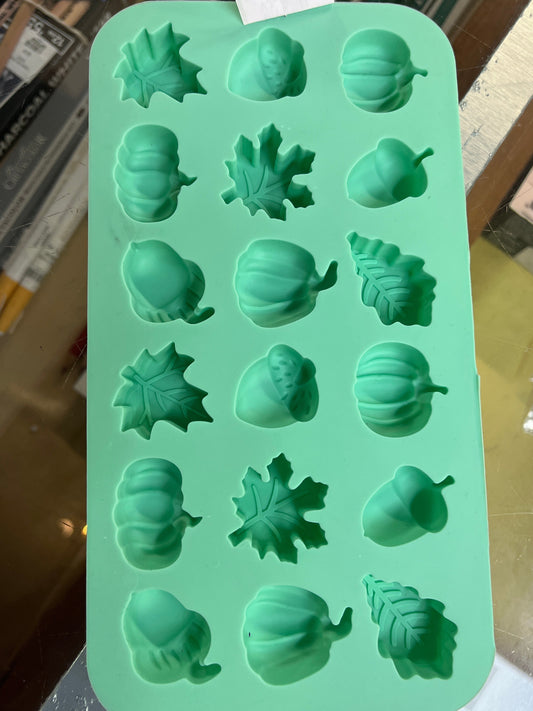 MOLD SILICONE MIX FORMS (LEAVES,CHESTNUTS,PUMPKIN)