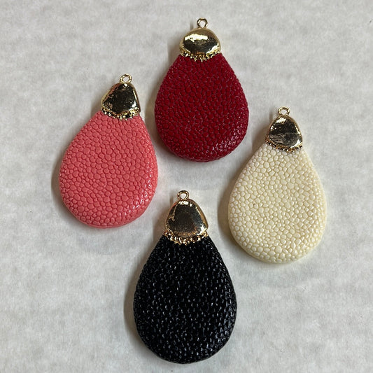 PENDANT TEARDROP GP MIX COLORS  50MM  1 PC