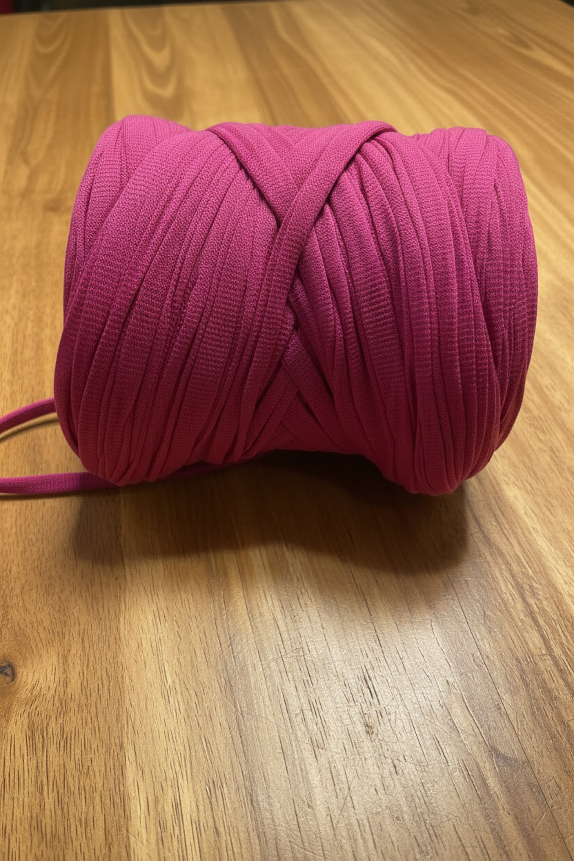 FUCHSIA T SHIRT YARN (trapillo) 25 mm /per yard