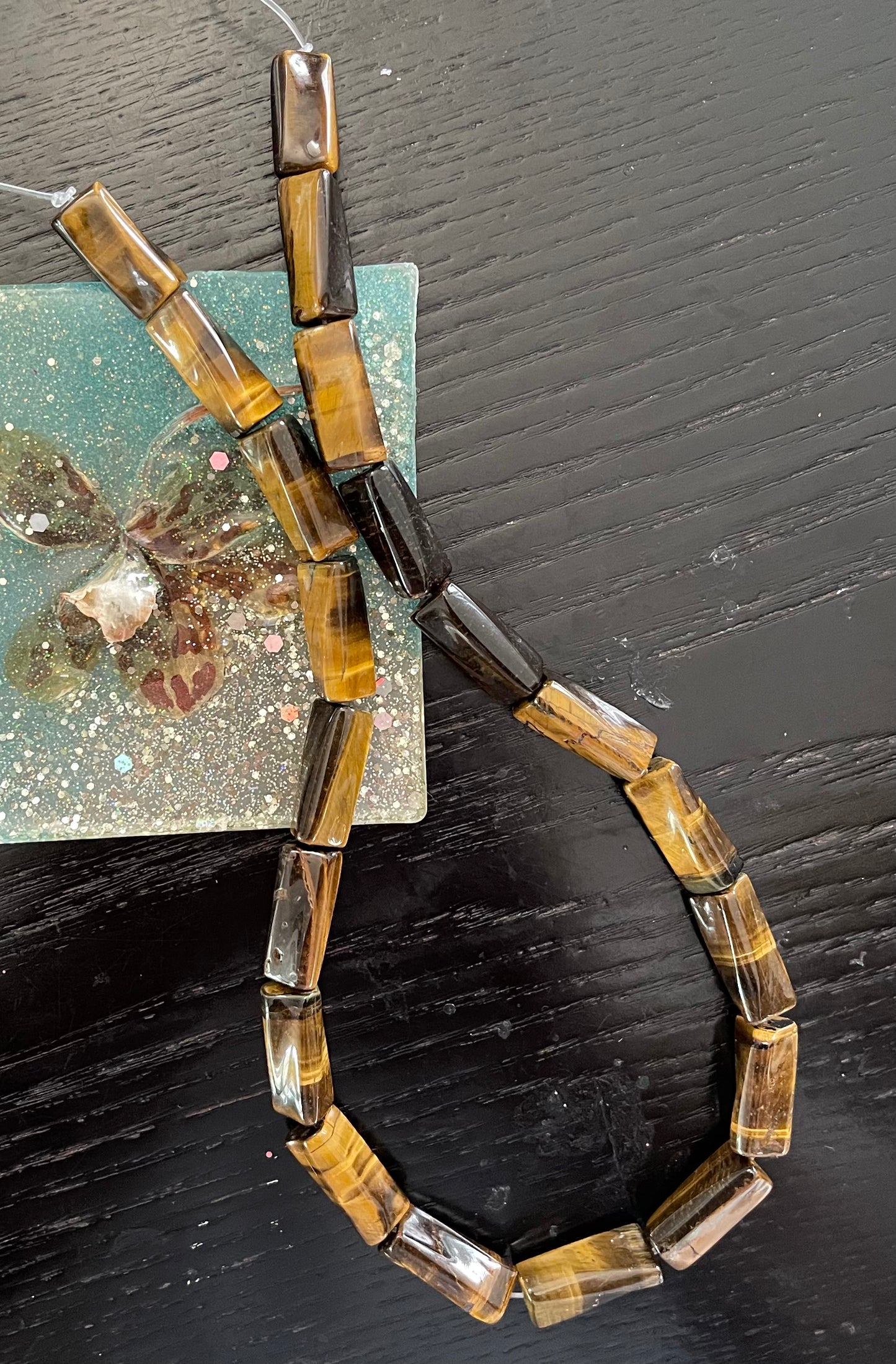 TIGER EYE TWIST COLUMN 21X10MM ABOUT 20 PC 1 STRAND