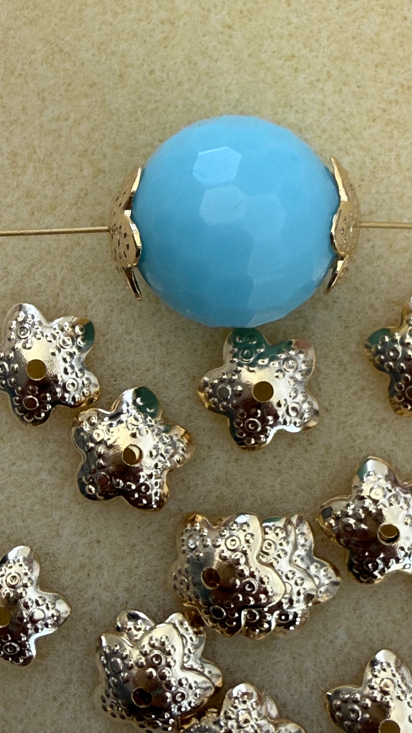 BEAD CAP STAR SST 10X10MM GOLD PLATE 10 PC