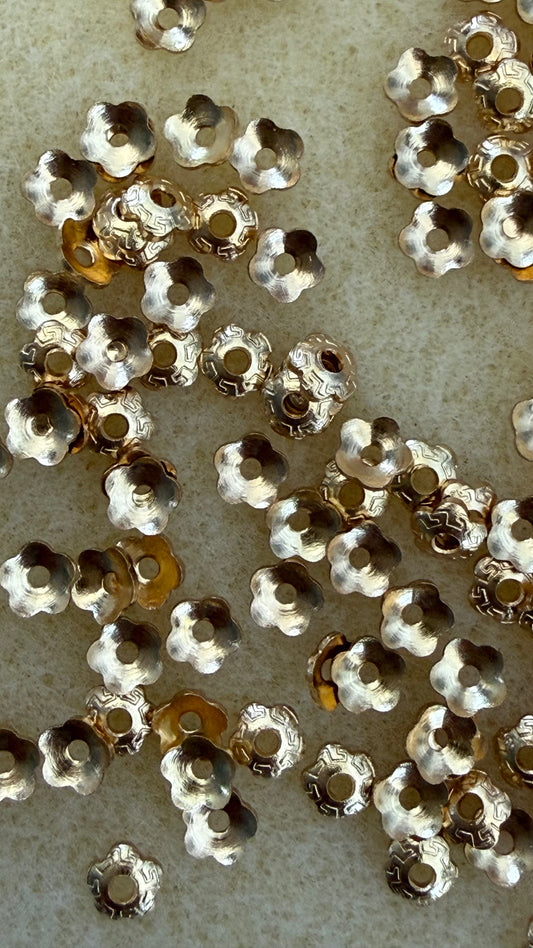 BEAD CAP FLOWER 5 PETALS STAINLESS STEEL GOLD PLATE 20 PC