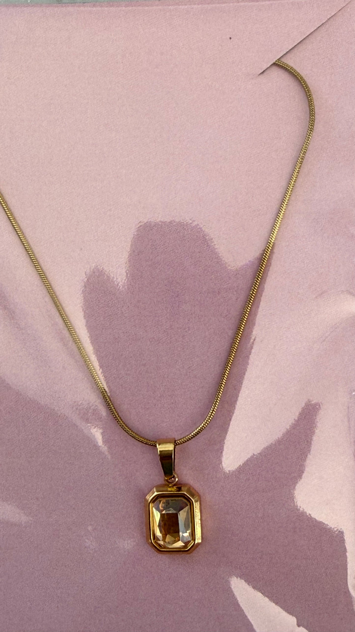 NECKLACE CHAIN SQUARE YELLOW ZIRCONIA PENDANT 1 PC