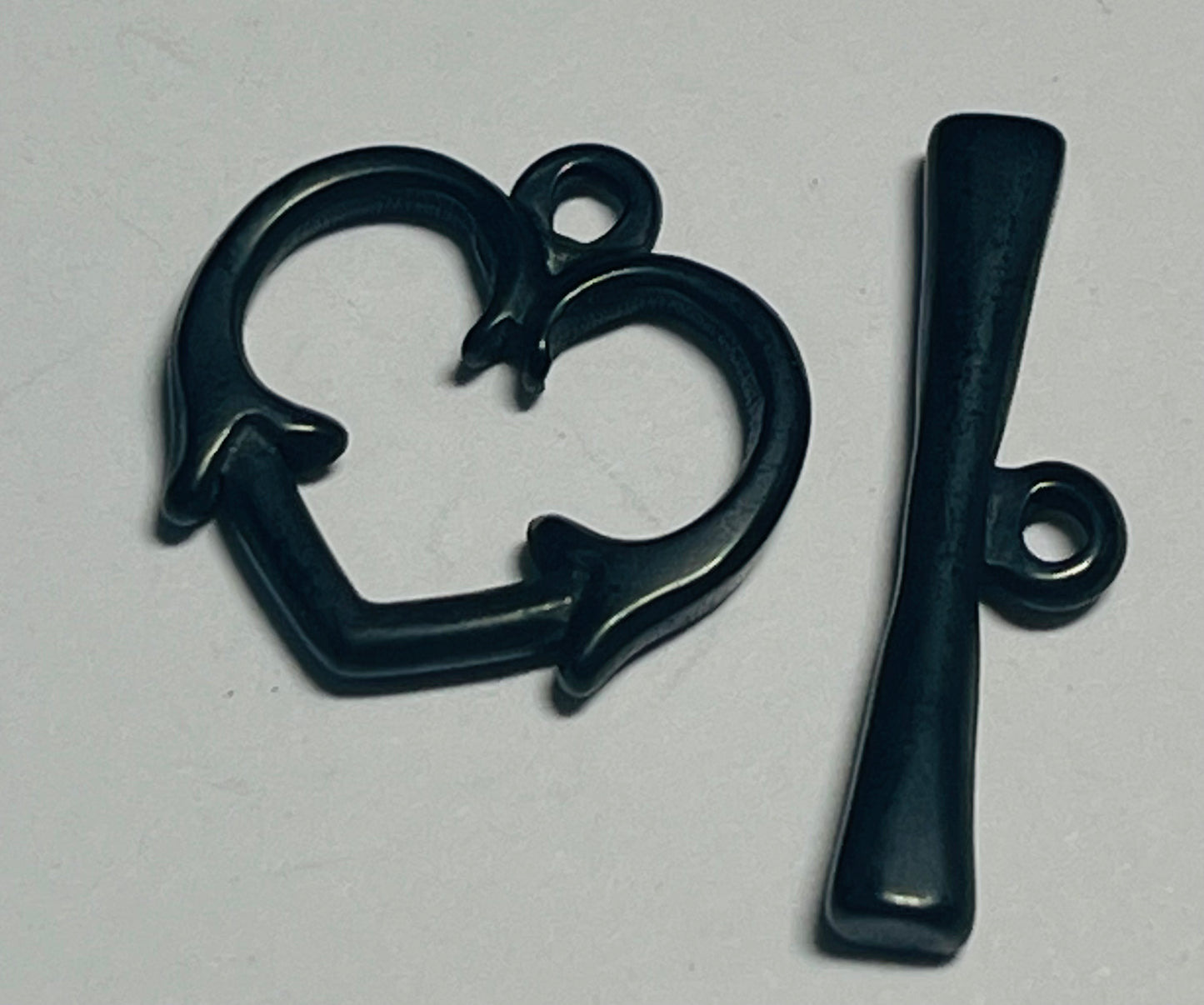 Toggle 15x15 mm stainless steel black heart 1 set