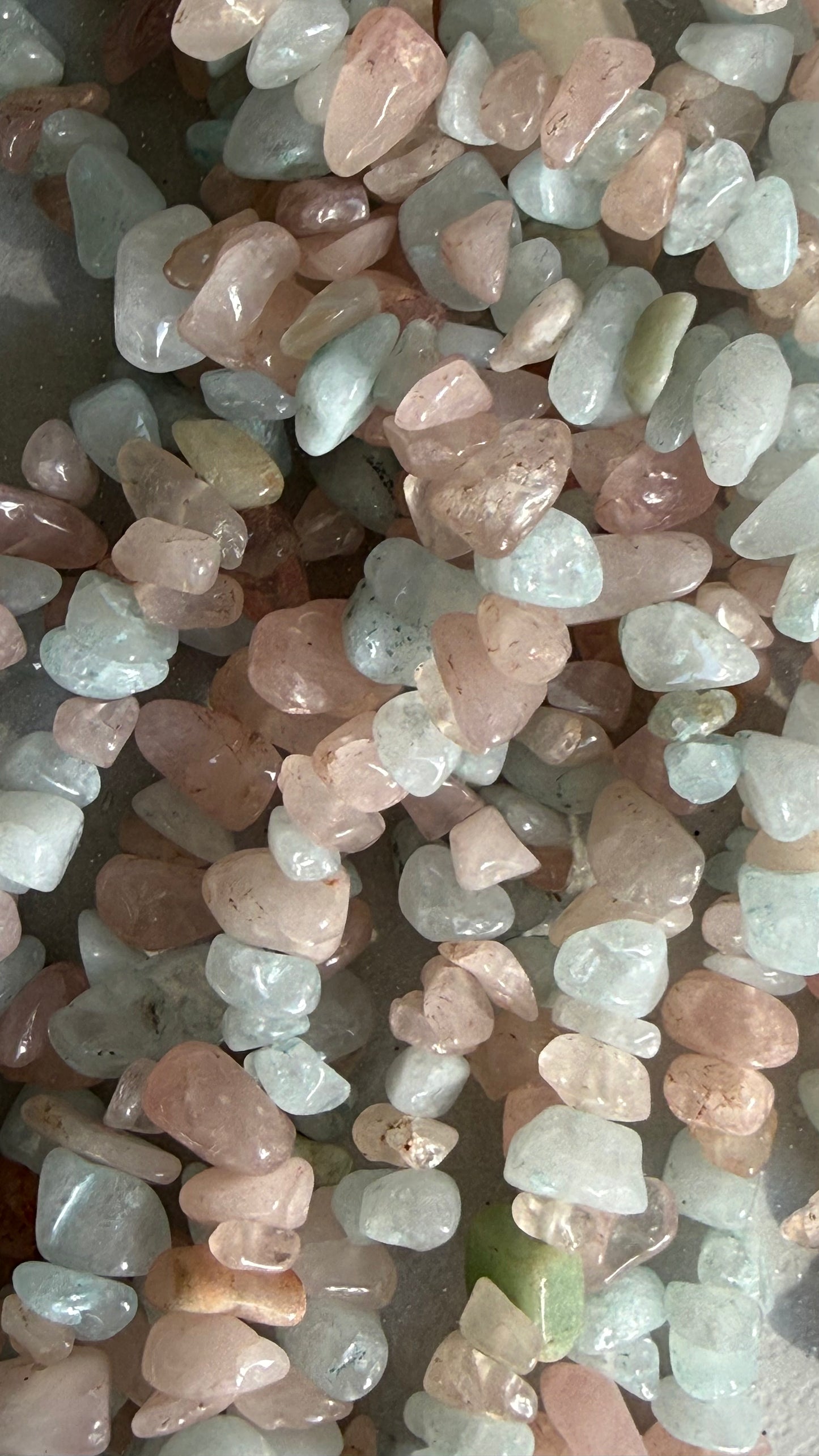 GEMSTONE CHIPS AQUA, WHITE, PINK 30 INCHES  STRAND