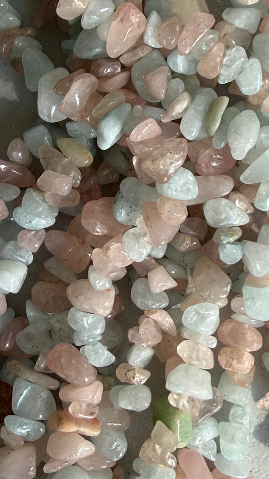 GEMSTONE CHIPS AQUA, WHITE, PINK 30 INCHES  STRAND