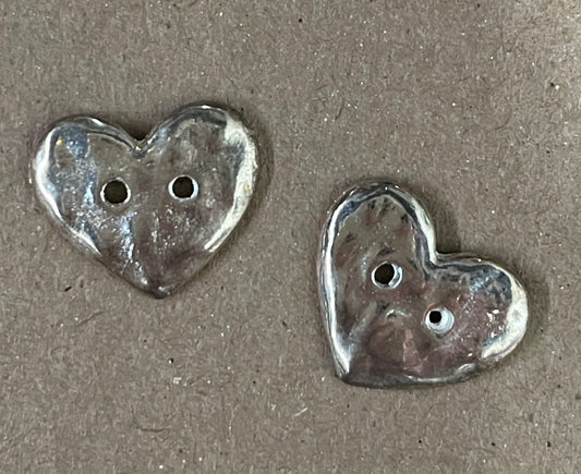 Charm heart 19mm button 2 hole gp hammered 2 pc