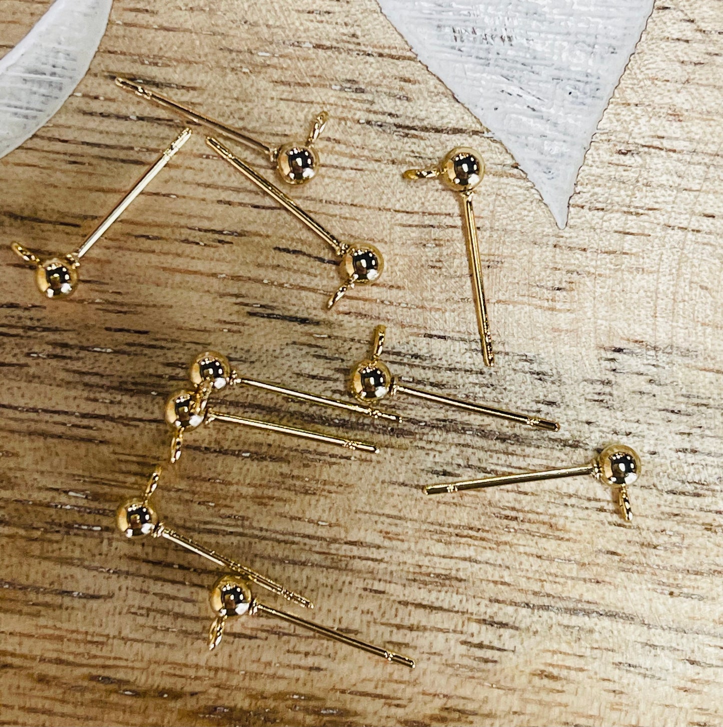 EARRING STUD BALL POST SST GP
