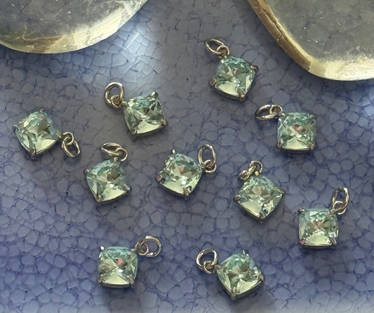 CHARM AQUA CRYSTAL RHOMBUS PLATINUM 10X8MM  1PC