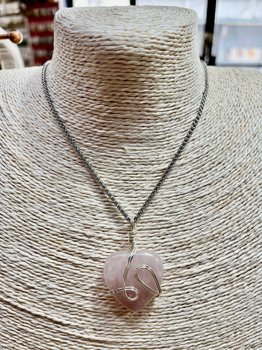 NATURAL ROSE QUARTZ PENDANT WRAPPED WITH SILVER PLATE WIRE 39X30 MM 1 PC