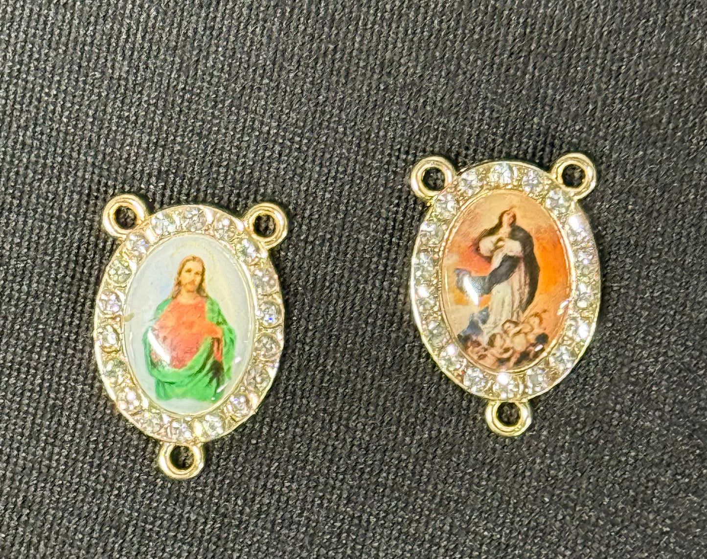 ROSARY CENTER SAINTS  RESIN 2 PC