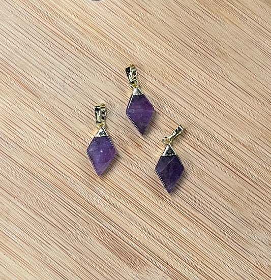 PENDANT AMETHYST RHOMBUS 17MM WITH GOLD PLATED BAIL 1 PC