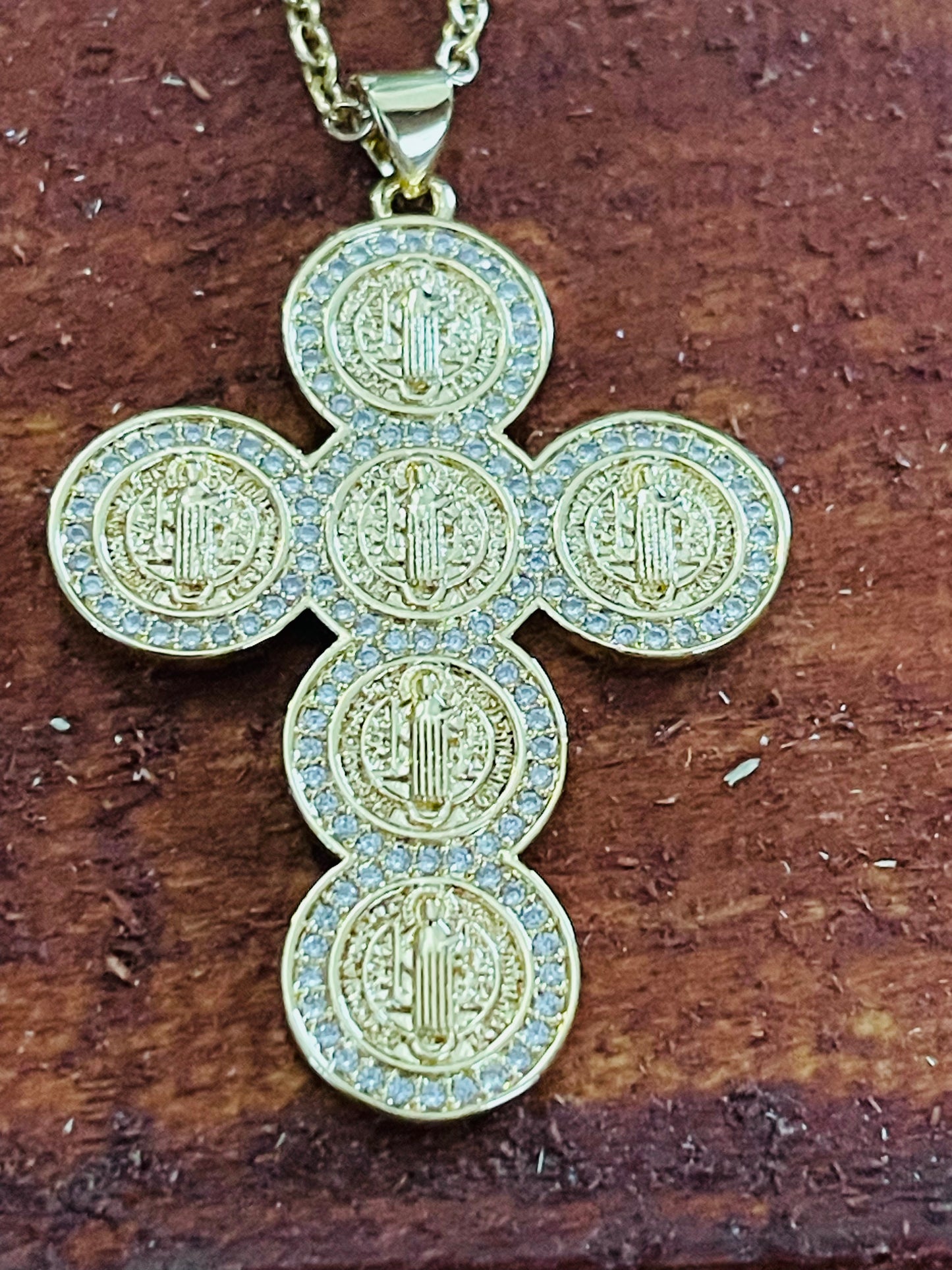 CROSS 6 CIRCLES ST BENEDICT GOLD PLATE 18 KT 1 PC