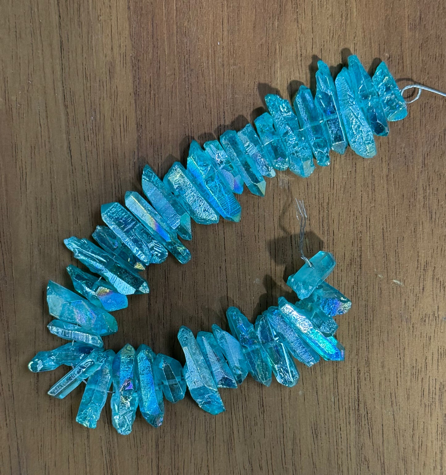 QUARTZ CRYSTAL POINT BEADS 15-30 MM 1 STRAND 8 INCHES