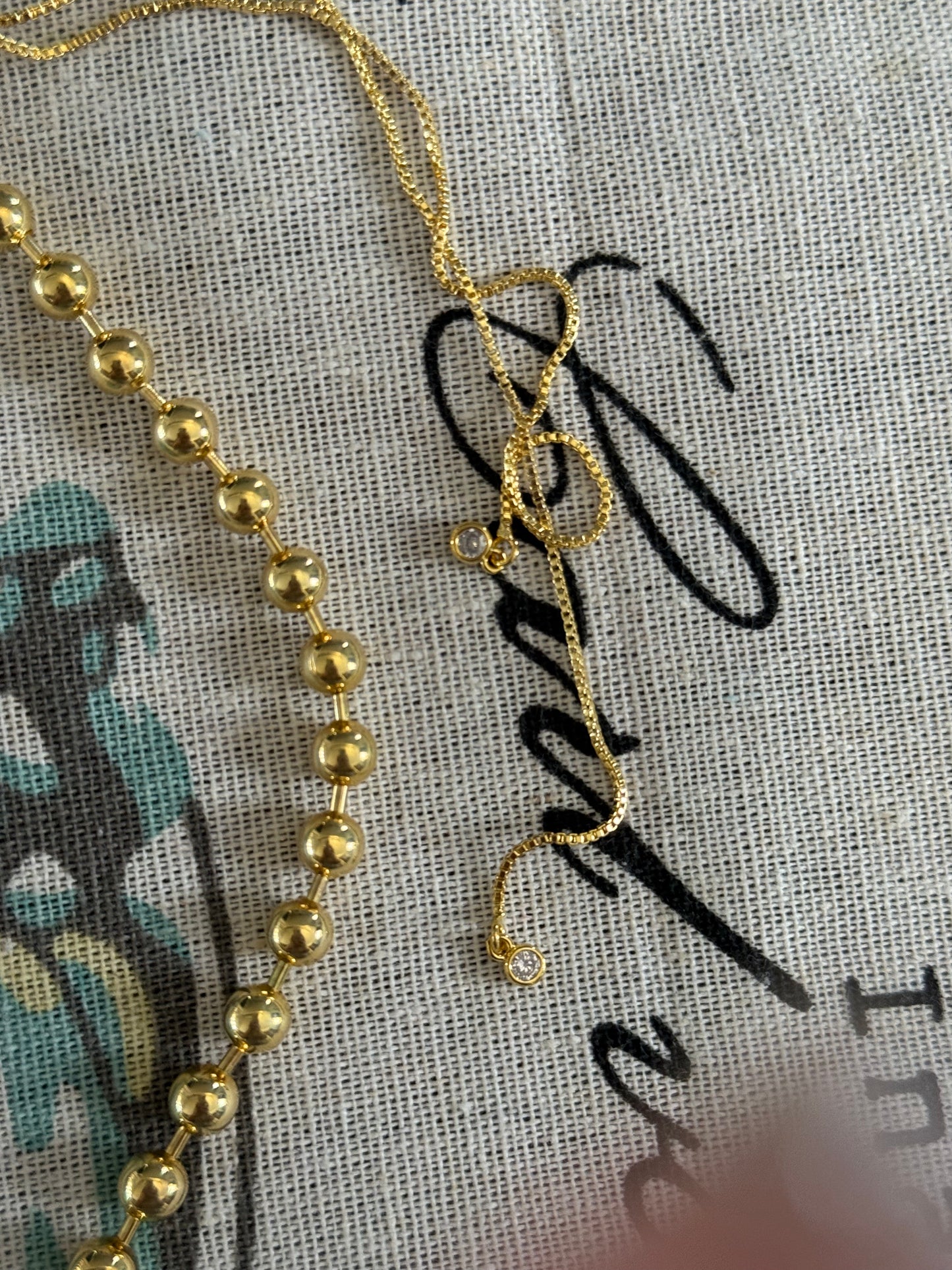 ADJUSTABLE NECKLACE BALL CHAIN WITH HEART PENDANT