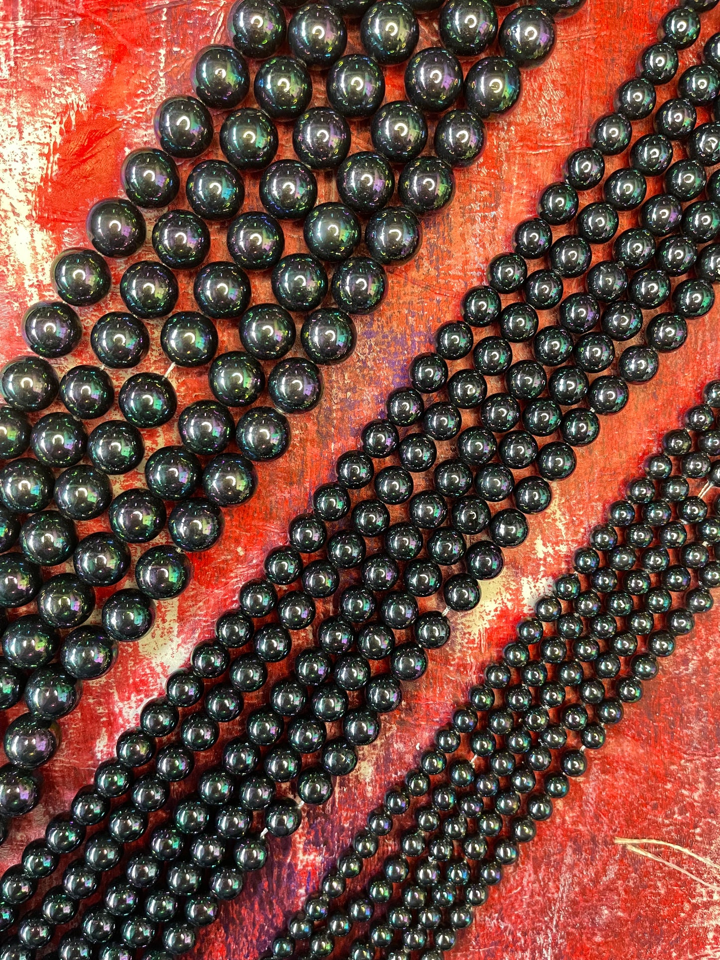 BLACK PEARL SHELL 6 MM 1 STRAND ABOUT 62 PC