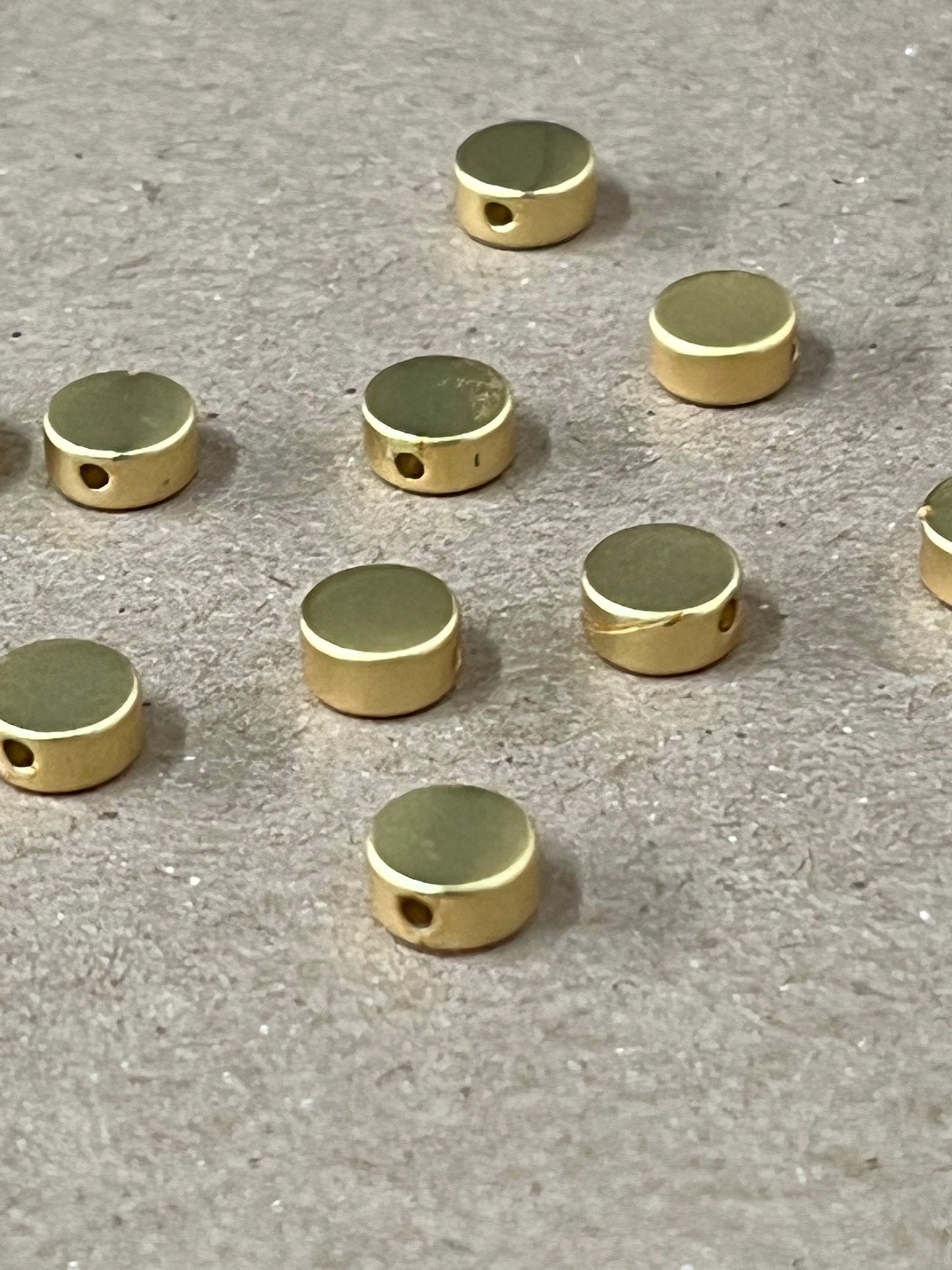 CONNECTOR SPACER BEAD FLAT ROUND GP 14 KT 6X3MM 10 PC